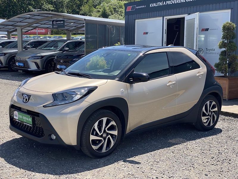 Toyota Aygo 1.0i, ČR-1m, Style, DPH - fotka 4 z 16