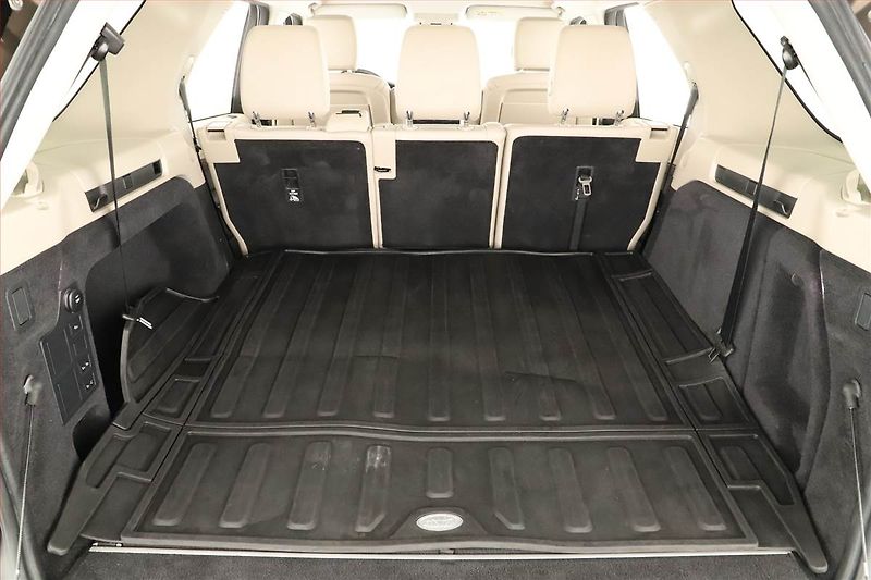 Land Rover Discovery (2017) HSE 3.0 Td6 - fotka 11 z 22