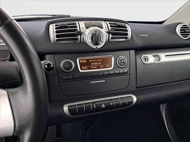 Smart Fortwo (2012) 1.0, Automat, Serv.kniha - fotka 9 z 13