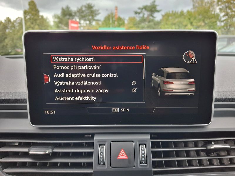 Audi Q5 (2020) S-Line DSG Quattro 2.0TDi 140k - fotka 28 z 35