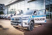 Pick-upy Toyota Hilux českých policistů.