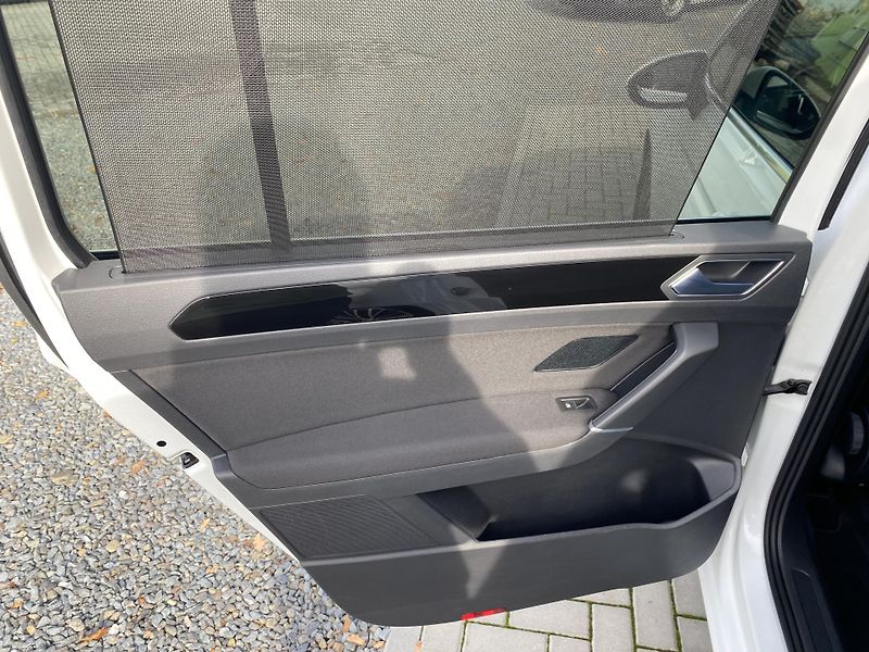 Volkswagen Touran 1.4 TSI 110kW-HIGHLINE - DSG - fotka 32 z 48