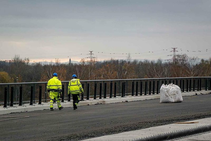Fototermín v rámci ukázky postupu stavby dálnice D1 Říkovice–Přerov, 14. listopadu 2025, Přerov.