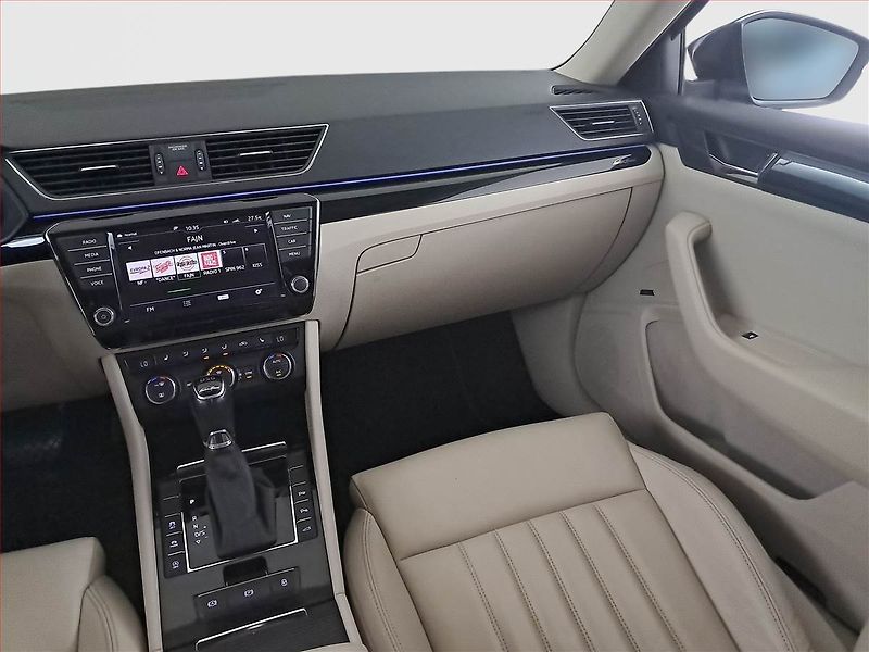 Škoda Superb (2015) Laurin&Klement 2.0 TDI - fotka 8 z 30