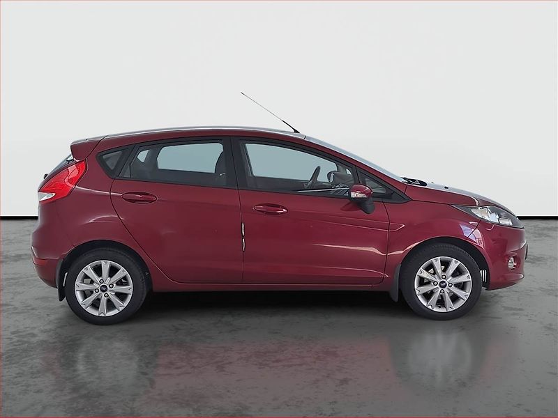 Ford Fiesta (2011) 1.25 - fotka 6 z 16