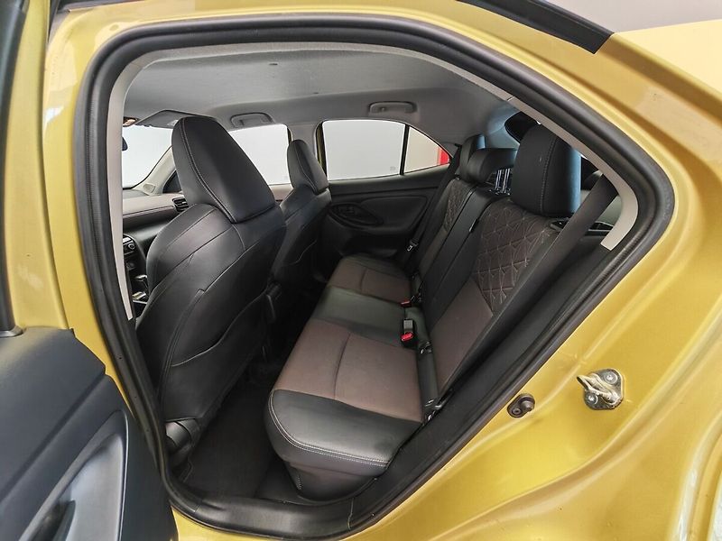 Toyota Yaris Cross 1.5 Hybrid - fotka 21 z 37