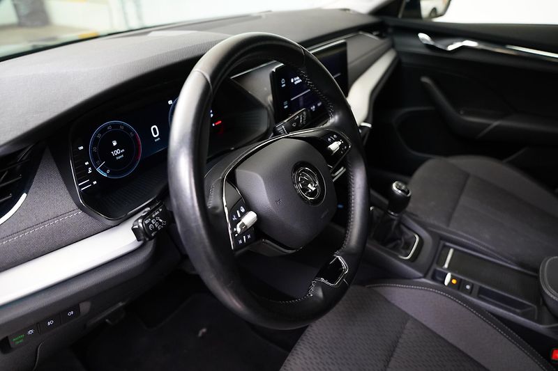 Škoda Octavia - fotka 14 z 27