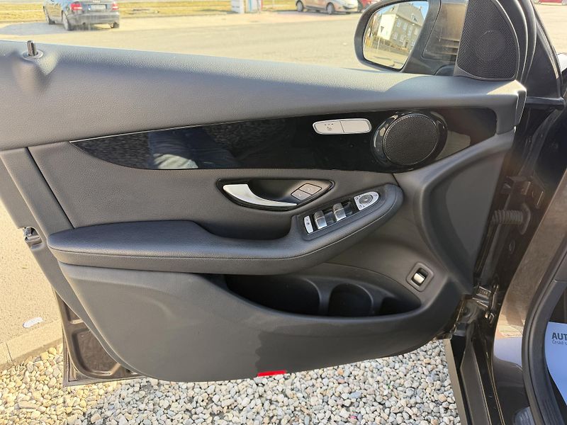 Mercedes-Benz GLC 220d 125kW 4Matic - fotka 9 z 68