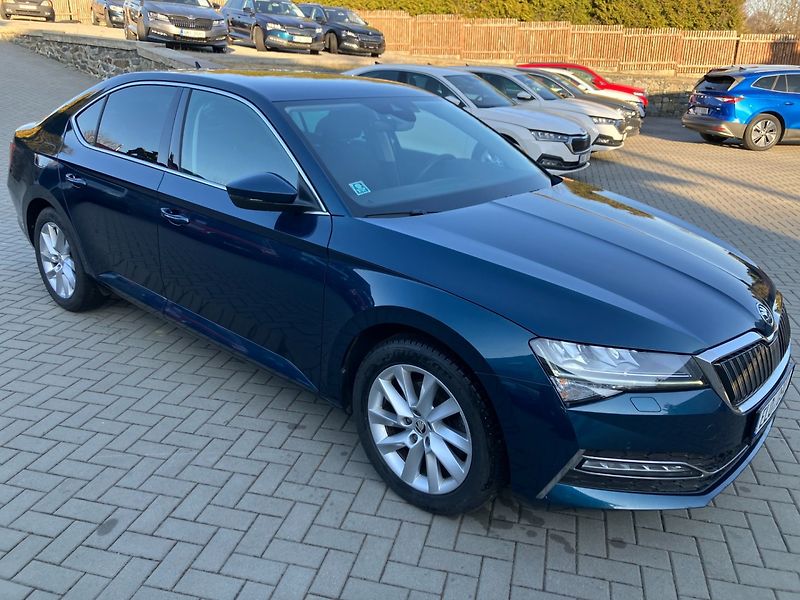 Škoda Superb (2020) IV 1.4PHEV 160 STYLE DSG - fotka 2 z 37
