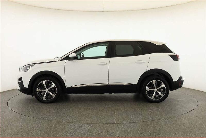 Peugeot 3008 (2017) 1.6 BlueHDi, Automat - fotka 3 z 18