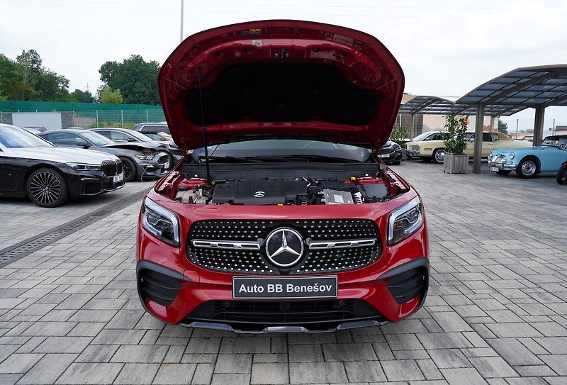 Mercedes-Benz GLB 200d 4Matic/AMG/AT/150 PS/Led - fotka 9 z 41