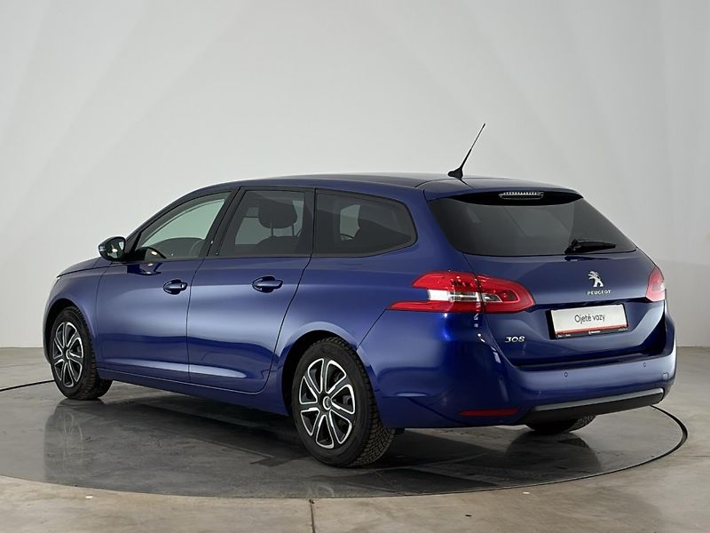 Peugeot 308 Kombi 308 - fotka 15 z 27