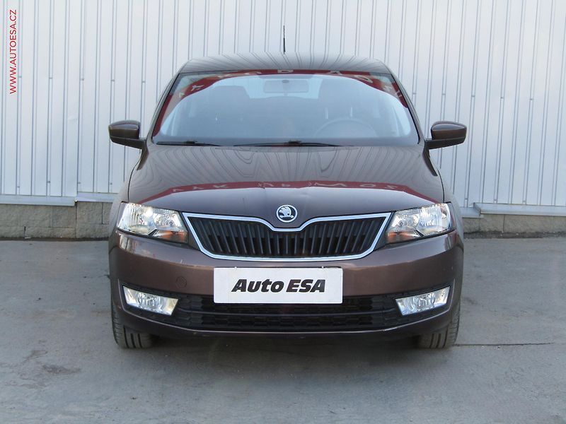 Škoda Rapid (2014) 1.2TSi, 2.maj,ČR, Fresh - fotka 2 z 16