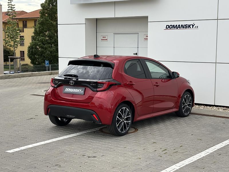 Toyota Yaris (2026) Style 1,5 HEV AT - fotka 3 z 14