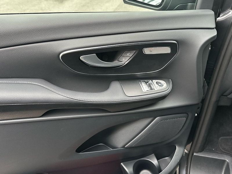Mercedes-Benz Třídy V 300d 4M L Avant. AIRMATIC 360 - fotka 6 z 10