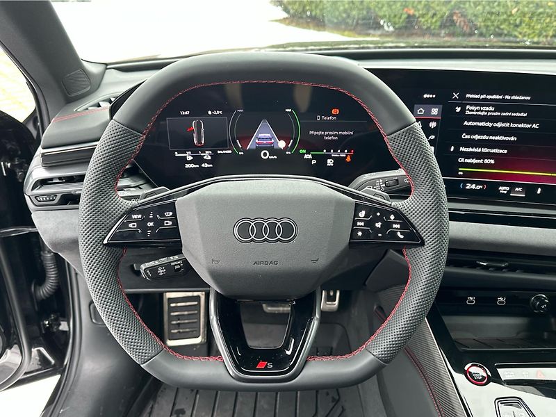Audi A6 (2025) Avant e-hybrid quattro 270kW S - fotka 14 z 21