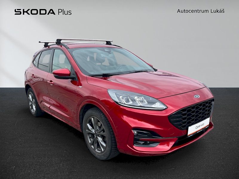 Ford Kuga (2021) - fotka 7 z 28