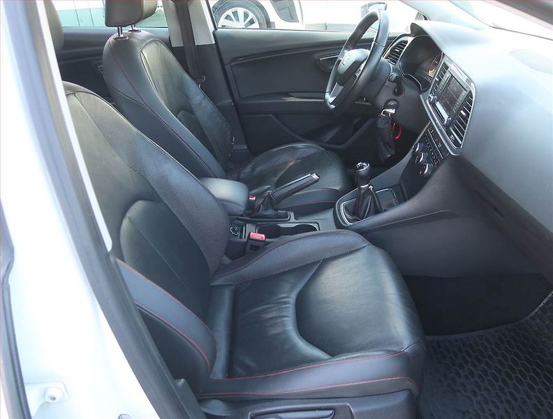 Seat Leon (2014) Sport 2.0 TDI, Navi, Tempomat - fotka 9 z 19