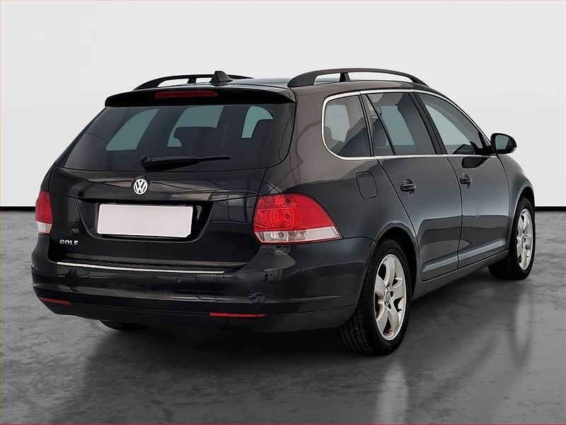 Volkswagen Golf (2007) 1.6, po STK, oblíbený vůz - fotka 5 z 17
