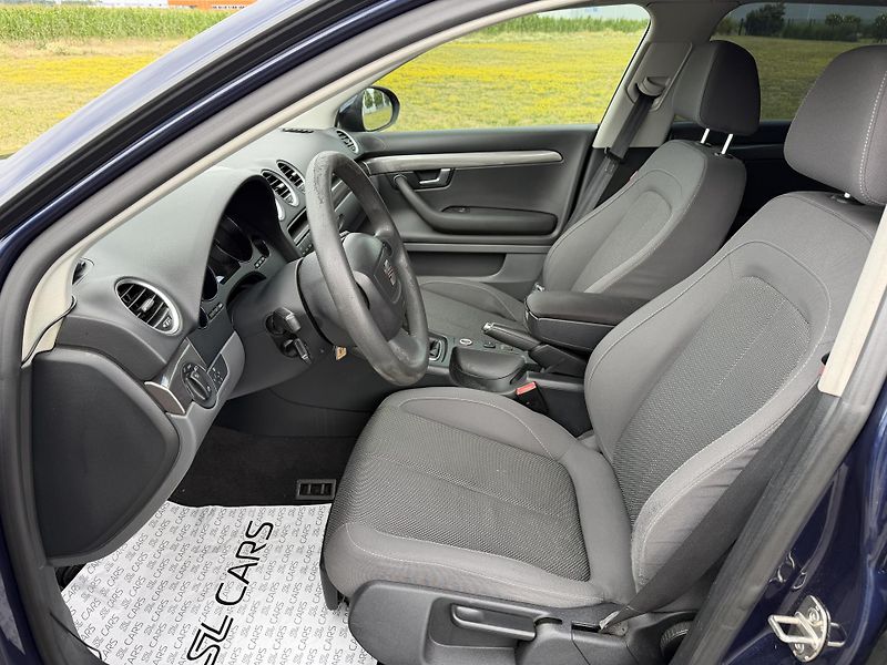 Seat Exeo 2.0 TDI KLIMA ROZVODY 2X KOLA - fotka 9 z 31