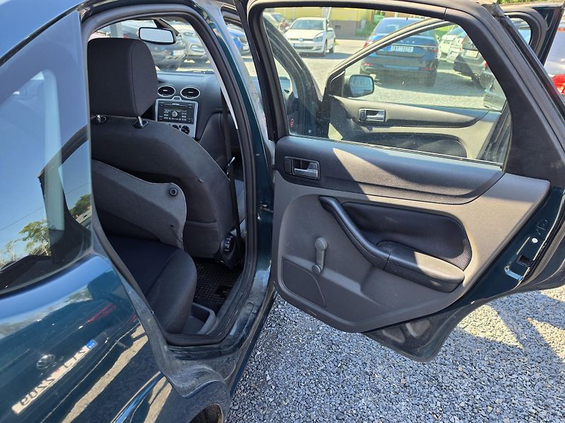 Ford Focus 1.8 TDCI 85KW  - fotka 17 z 20