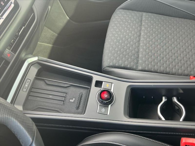 Volkswagen T-Roc 1,5 eTSi110kW 7DSG R-line - fotka 18 z 33