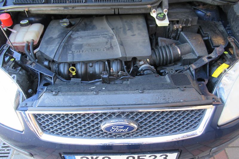 Ford C-MAX 1.8i NA OPRAVU NEBO ND - fotka 11 z 19