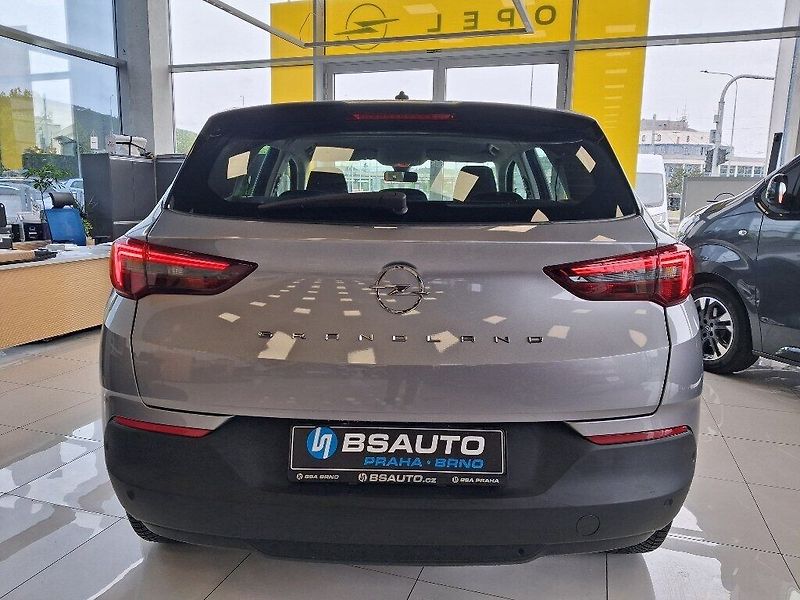 Opel Grandland 1.2T96kW+TAŽNÉ ZAŘÍZENÍ ZDARMA - fotka 5 z 15