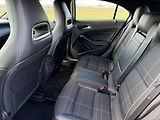 Mercedes-Benz Třídy A 180i LED NAVI KAMERA SERVISKA - náhled 30