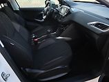 Peugeot 2008 (2018) 1.2 PureTech, Park. senzory - náhled 9