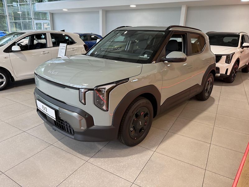 Kia EV2 EV2 QV1 4P 4x2 AIR - fotka 3 z 11