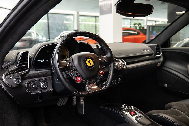Ferrari 458 - fotka 5 z 22