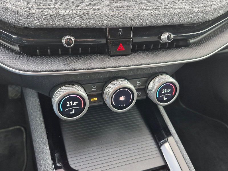 Škoda Superb (2025) Selection 2.0 TDI 110kW DSG - fotka 16 z 30