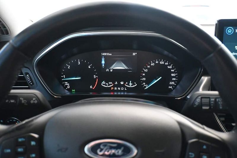 Ford Focus (2023) 1.5 LED TITANIUM Kamera 8AT EC - fotka 23 z 28