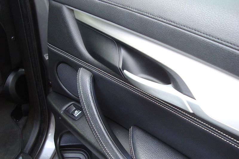 BMW X6 (2015) Xdrive,3.0d,M-Paket,ČR,1.Maj. - fotka 54 z 94
