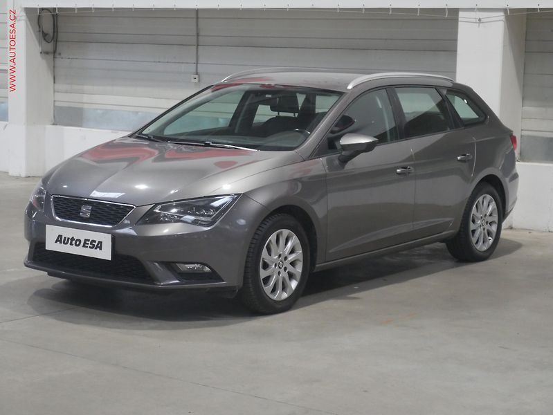 Seat Leon (2017) 1.6 TDi, Style, LED - fotka 3 z 19