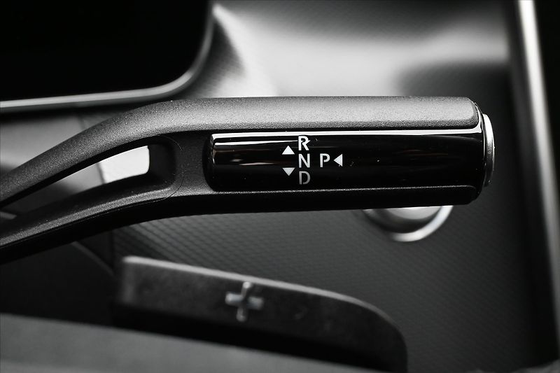 Mercedes-Benz Třídy C 2,0 220d 147 kW 9G Tronic TAŽN - fotka 22 z 32