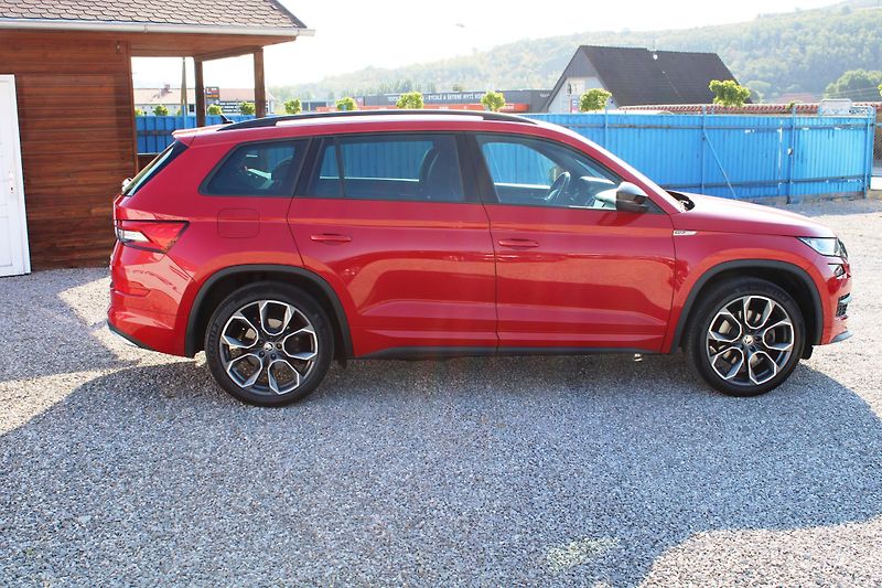 Škoda Kodiaq (2018) 2.0 TDI DSG 4X4 SPORTLINE - fotka 8 z 30