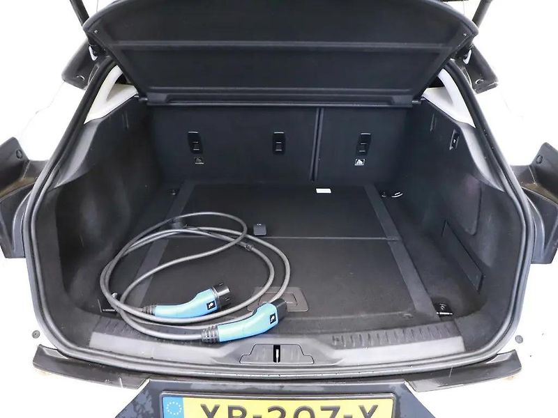 Jaguar I-Pace EV400 AWD SE 90kWH SOH 100% - fotka 12 z 14