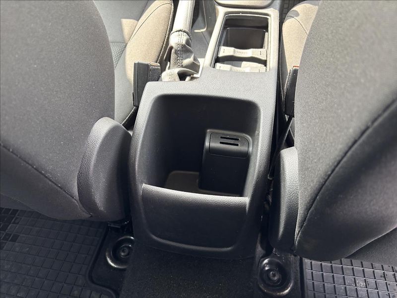 Ford Focus 1,6 Trend 1.6 Duratec Ti-VCT - fotka 15 z 33