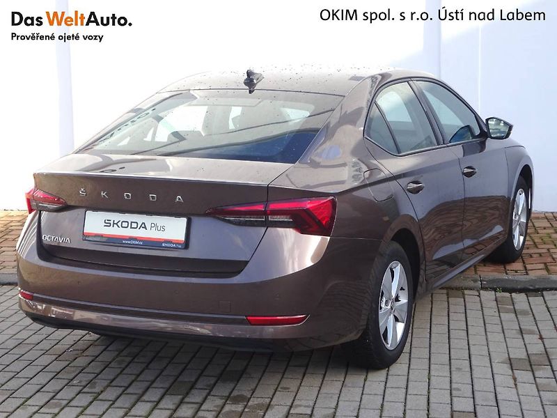 Škoda Octavia (2020) 1,5TSi /110kW Active Plus - fotka 2 z 25