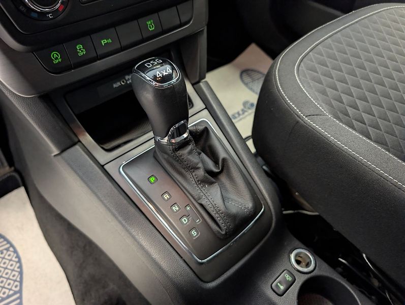 Škoda Yeti 1.4 TSI DRIVE 4x4 DSG - fotka 17 z 28