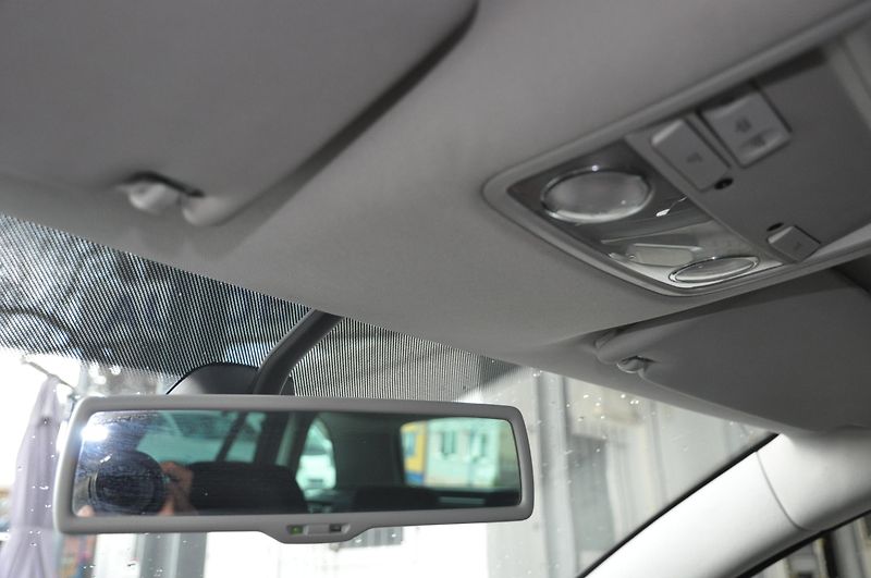 Škoda Superb II 2.0TDi 103kW KOMBI Elegance - fotka 17 z 20