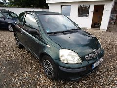 Toyota Yaris 1,0-48KW+NOVÝ OLEJ+FILTR - fotografie inzerátu