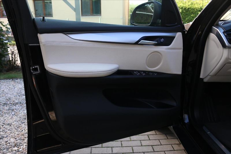 BMW X5 2,0 xDrive25d,ČR, 1. Majitel - fotka 13 z 59