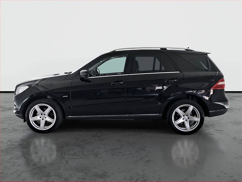 Mercedes-Benz Třídy M (2012) ML 350 BlueTEC, 4X4, Automat - fotka 3 z 19