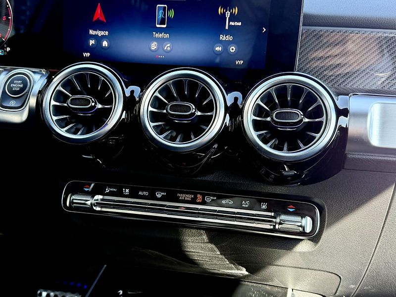 Mercedes-Benz GLB (2025) 200 d 4MATIC - fotka 20 z 45
