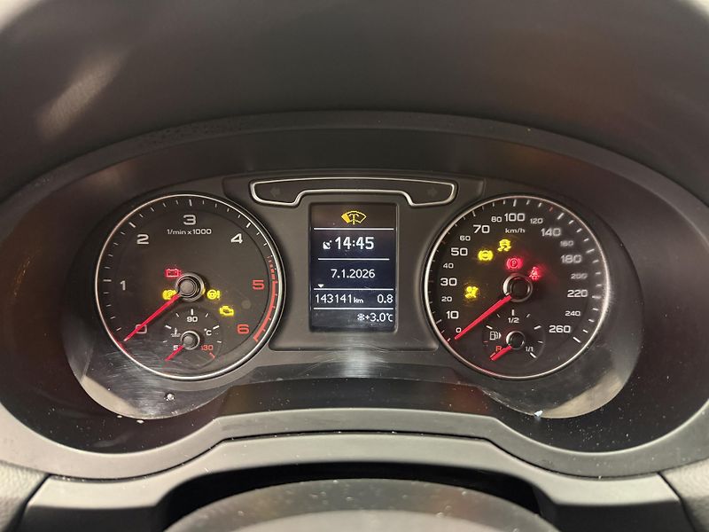 Audi Q3 2.0 TDI 103 kW - fotka 11 z 20