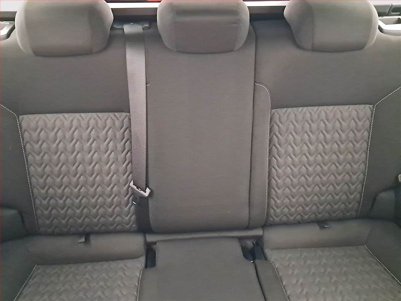 Opel Astra (2013) 1.6 16V, Tempomat - fotka 10 z 17