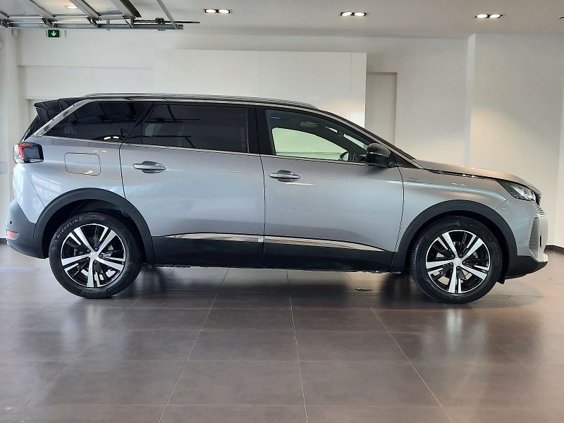 Peugeot 5008 (2023) GT 1.5 BlueHDi 130k EAT8 - fotka 5 z 11